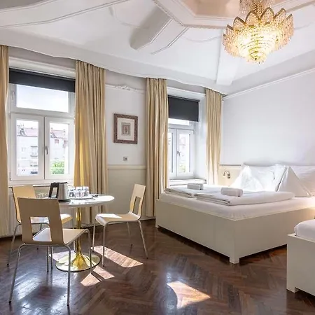 Western Strasser Hotell