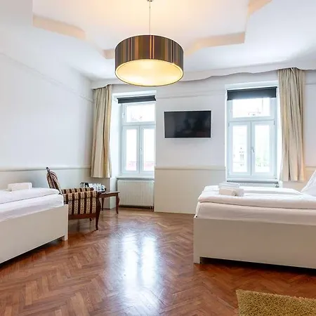Western Strasser Hotel *